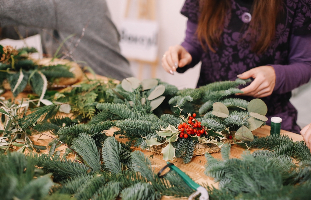 Guide to Holiday Classes and Workshops to Try Out This Season