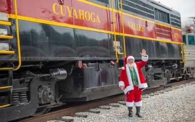 4 Santa & Holiday Train Ride Excursions to Take This Season