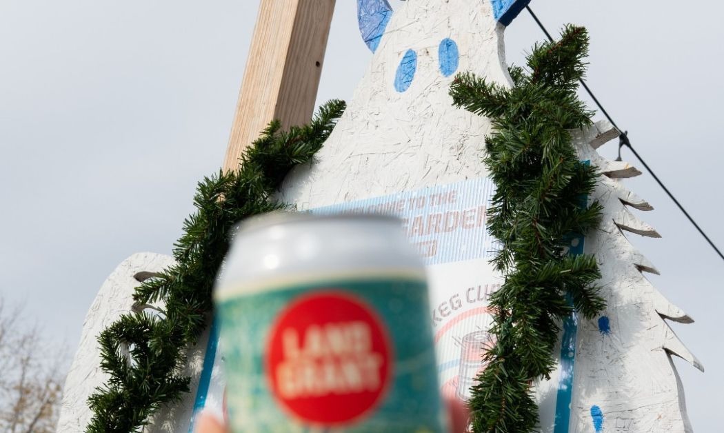 These 8 Holiday Bars in Columbus Go Way Harder Than They Need To